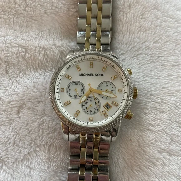 Michael Kors | Accessories | Michael Kors Silver And Gold  display picture 3